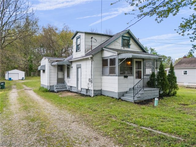 671 Fairview Avenue, Barberton, OH 44203