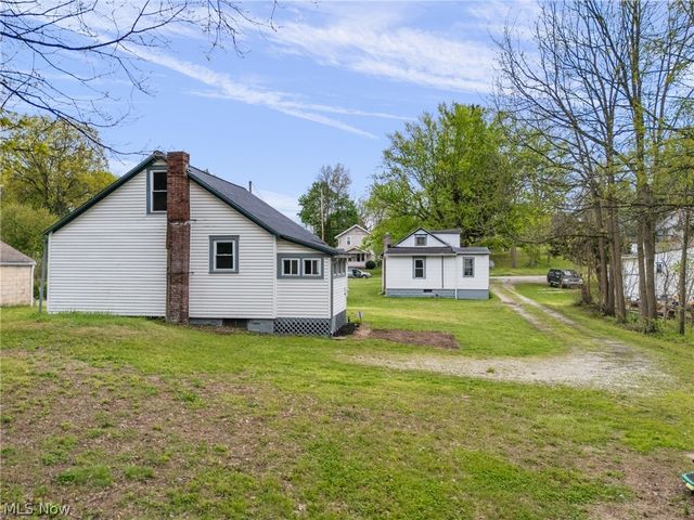 671 Fairview Avenue, Barberton, OH 44203