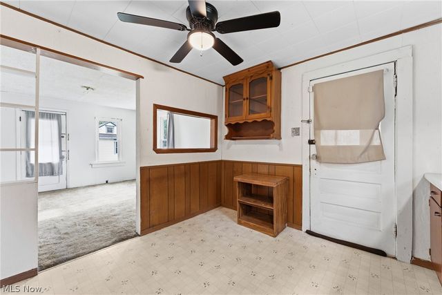 671 Fairview Avenue, Barberton, OH 44203