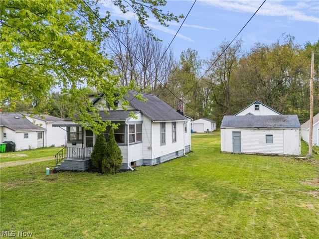 671 Fairview Avenue, Barberton, OH 44203