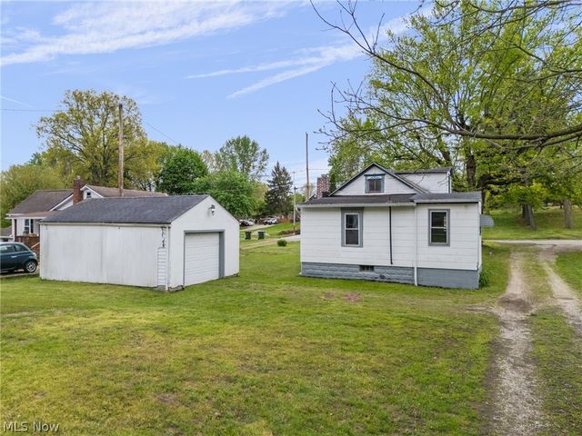 671 Fairview Avenue, Barberton, OH 44203