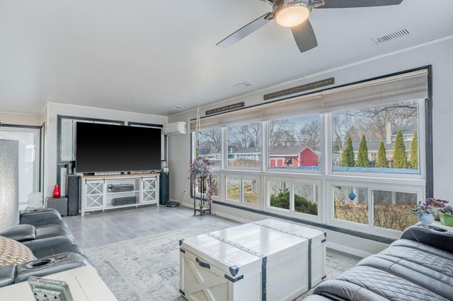 6344 Garfield Street, Merrillville, IN 46410