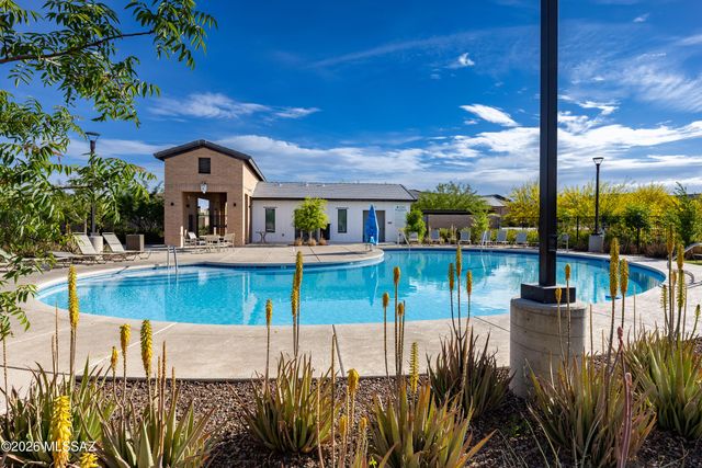 6815 E Paseo De Villalobos, Tucson, AZ 85756