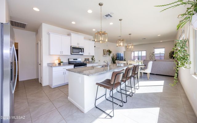 6815 E Paseo De Villalobos, Tucson, AZ 85756