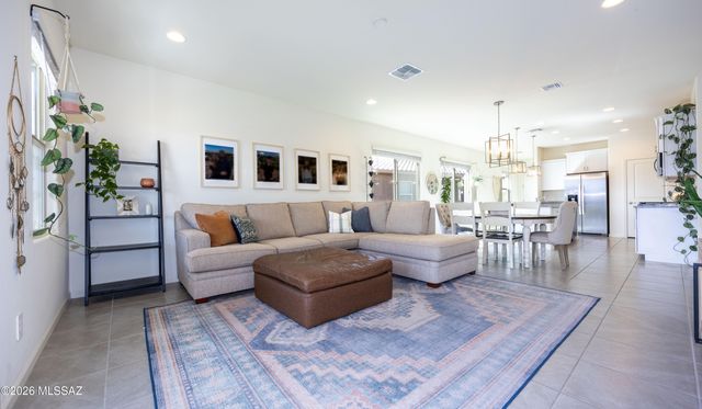 6815 E Paseo De Villalobos, Tucson, AZ 85756