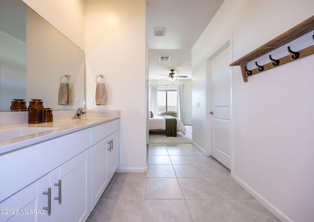 6815 E Paseo De Villalobos, Tucson, AZ 85756