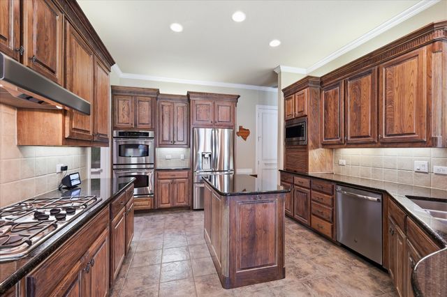 2990 Lakeside Drive, Highland Village, TX 75077