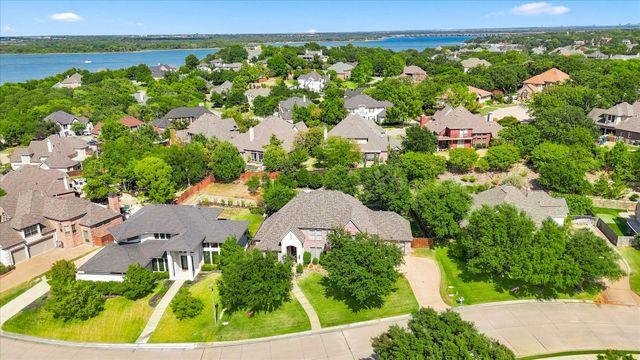 2990 Lakeside Drive, Highland Village, TX 75077
