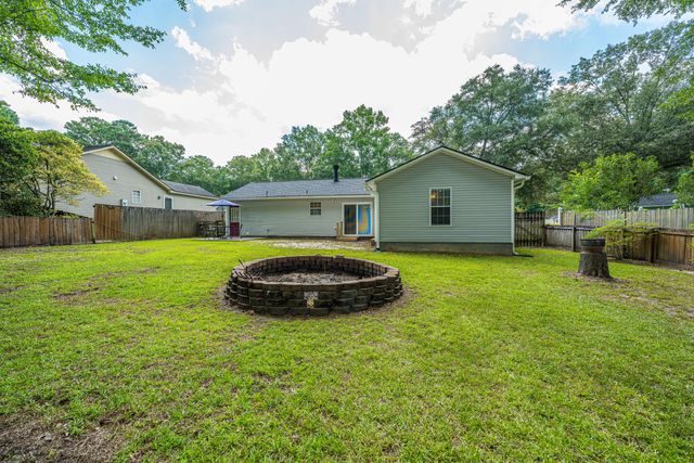106 Jigsaw Road, Summerville, SC 29485