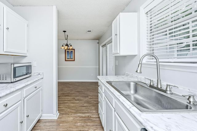 106 Jigsaw Road, Summerville, SC 29485