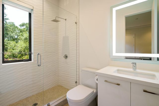 4760 SW 76th Ter, Miami, FL 33143