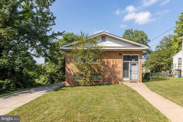 2213 EVARTS ST NE, Washington, DC 20018