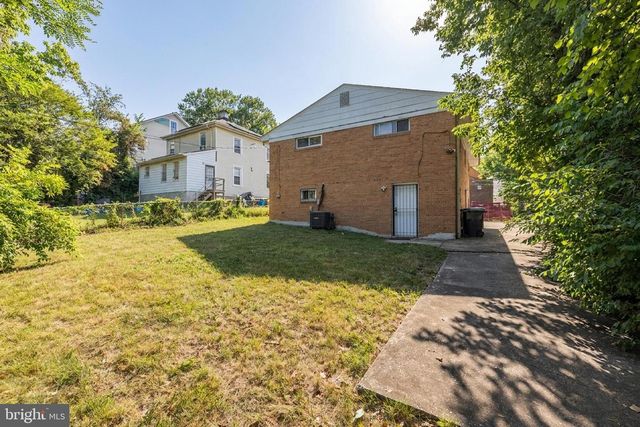 2213 EVARTS ST NE, Washington, DC 20018