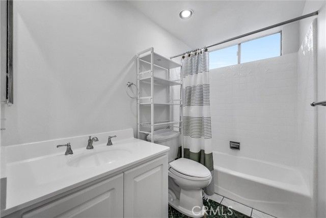 868 S Calle Venado, Anaheim, CA 92807