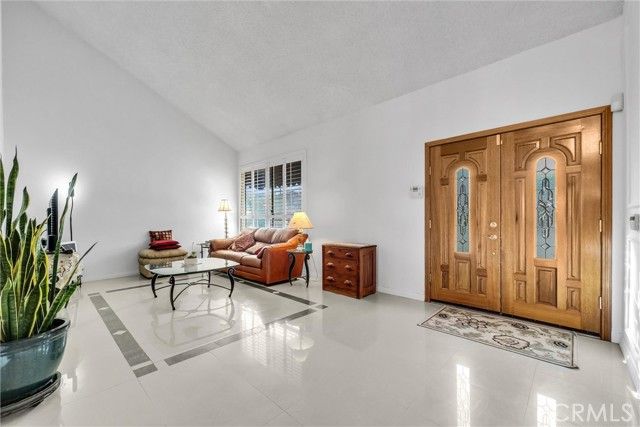 868 S Calle Venado, Anaheim, CA 92807