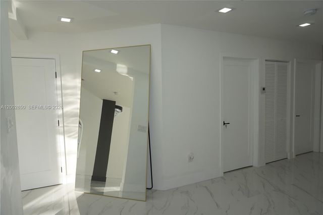 15614 SW 110th Ter, Miami, FL 33196