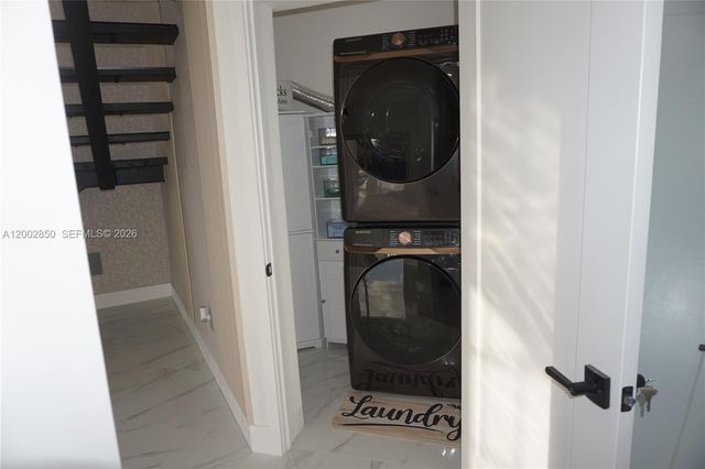 15614 SW 110th Ter, Miami, FL 33196