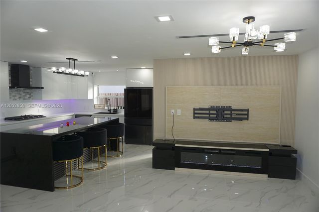 15614 SW 110th Ter, Miami, FL 33196