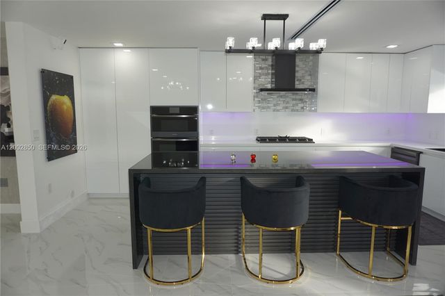 15614 SW 110th Ter, Miami, FL 33196