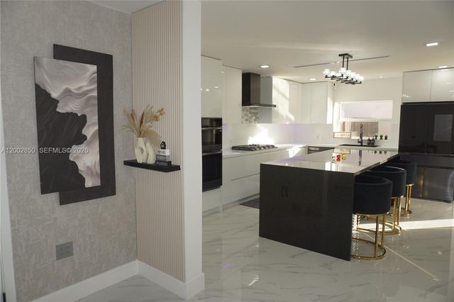 15614 SW 110th Ter, Miami, FL 33196