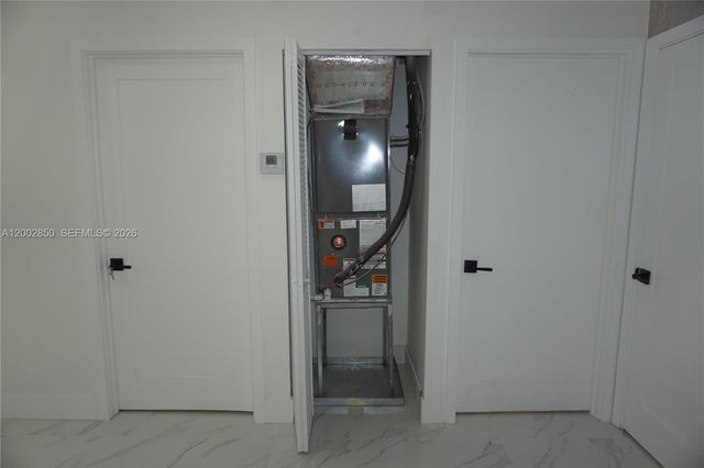 15614 SW 110th Ter, Miami, FL 33196