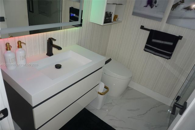 15614 SW 110th Ter, Miami, FL 33196