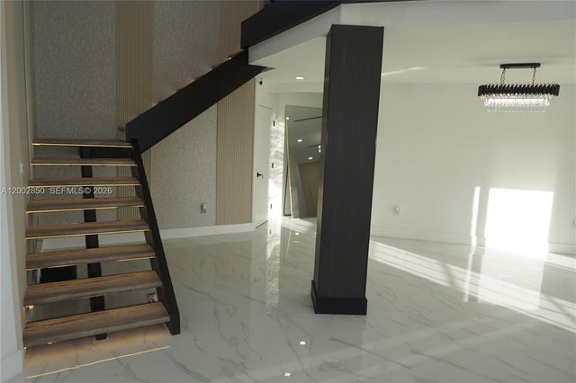 15614 SW 110th Ter, Miami, FL 33196