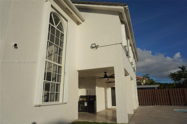 15614 SW 110th Ter, Miami, FL 33196