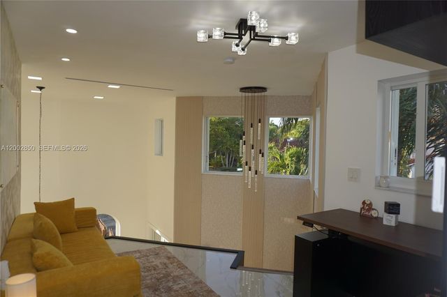 15614 SW 110th Ter, Miami, FL 33196