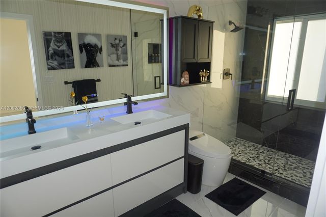 15614 SW 110th Ter, Miami, FL 33196