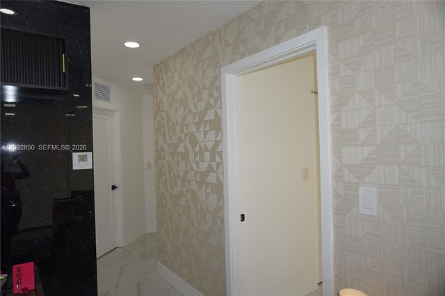 15614 SW 110th Ter, Miami, FL 33196