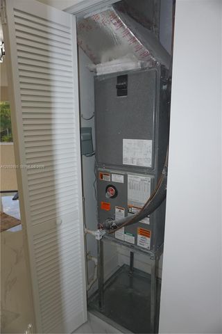 15614 SW 110th Ter, Miami, FL 33196