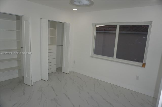 15614 SW 110th Ter, Miami, FL 33196