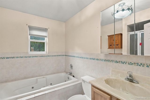16 Cambridge Circle, Monroe, NY 10950