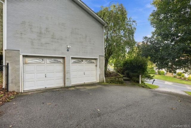 16 Cambridge Circle, Monroe, NY 10950