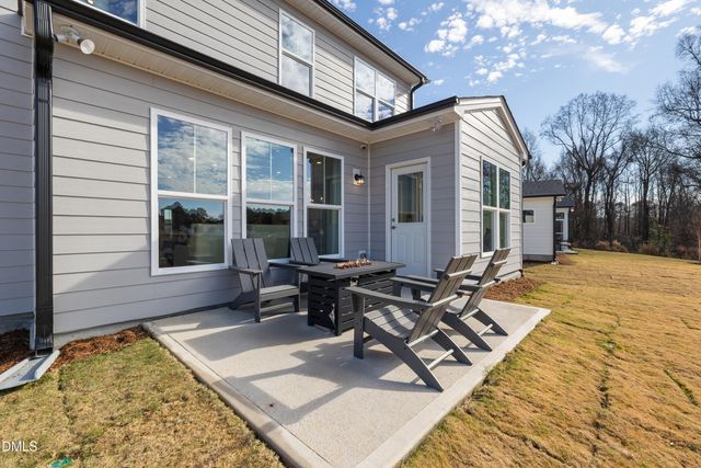2113 Saunders Farm Drive, Willow Springs, NC 27592