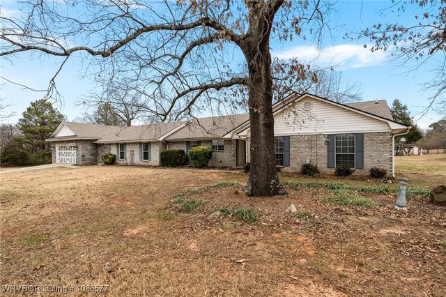 2702 Rambo Circle, Lavaca, AR 72941