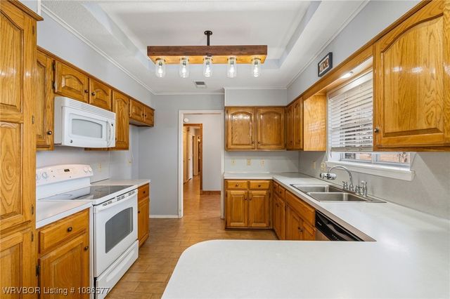 2702 Rambo Circle, Lavaca, AR 72941