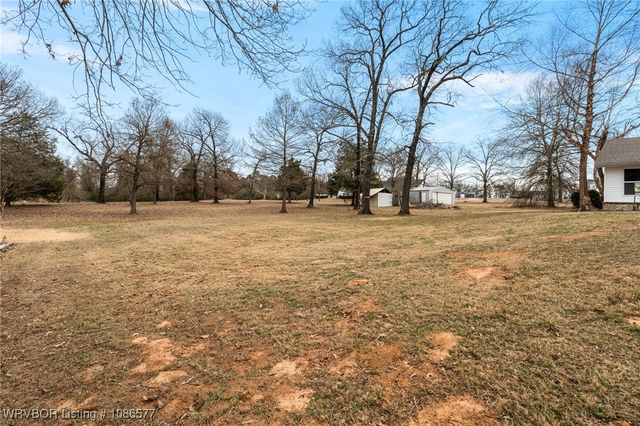 2702 Rambo Circle, Lavaca, AR 72941