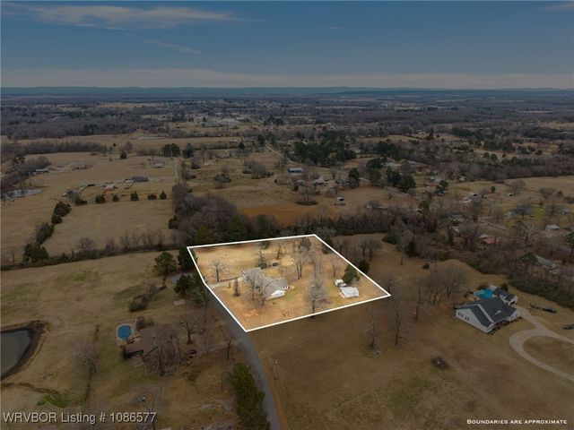 2702 Rambo Circle, Lavaca, AR 72941