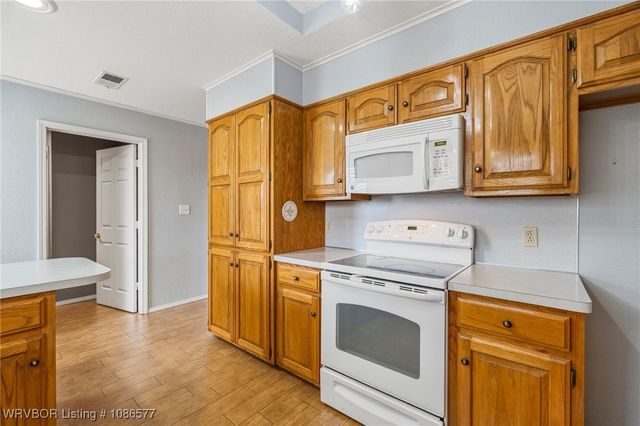 2702 Rambo Circle, Lavaca, AR 72941