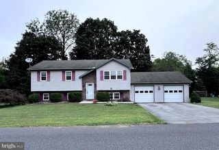46 WOODED RUN DR, Dillsburg, PA 17019