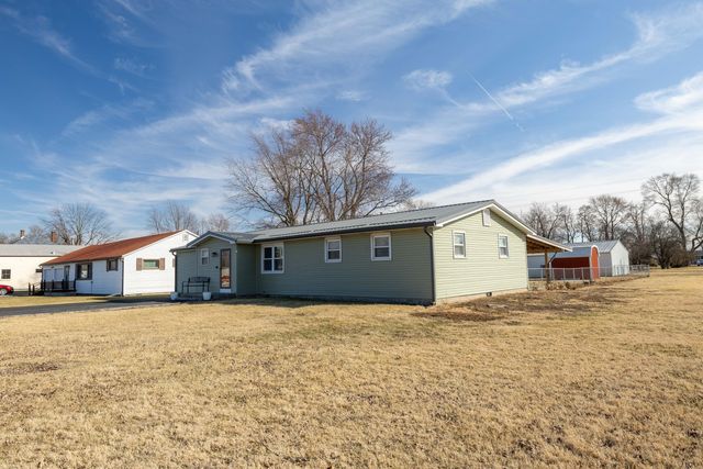 315 W Railroad Street, Kentland, IN 47951