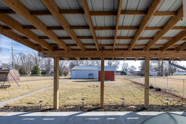 315 W Railroad Street, Kentland, IN 47951