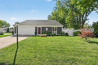 32 Springdale Road, Montgomery, IL 60538