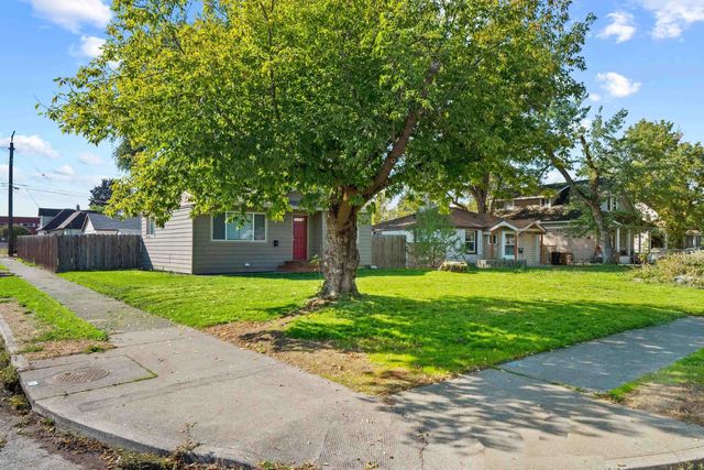 1528 E Cataldo Ave, Spokane, WA 99202