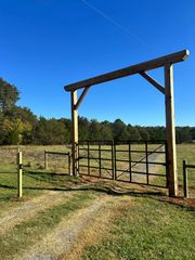 1527 Glass Mill Road, Chickamauga, GA 30707