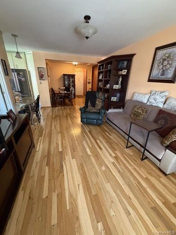 102-21 63rd Road B16, Forest Hills, NY 11375
