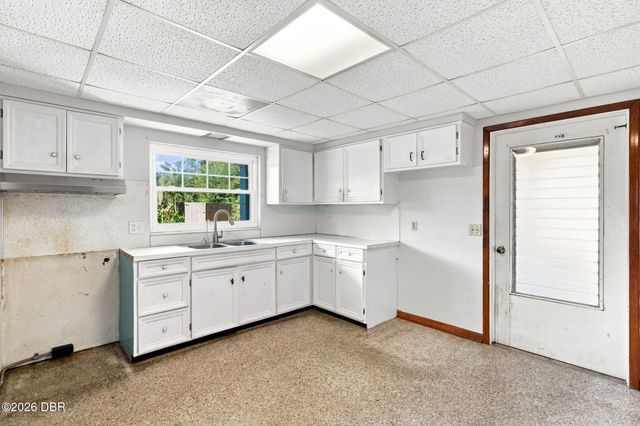 10345 N Haines Creek Road, Leesburg, FL 34788