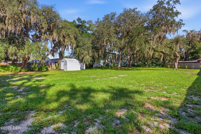 10345 N Haines Creek Road, Leesburg, FL 34788
